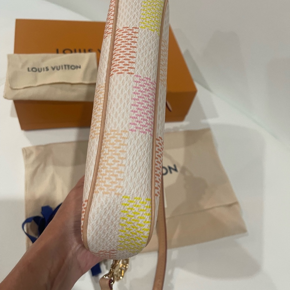 Louis Vuitton Pochette Accessoires NM - Picture 5 of 15